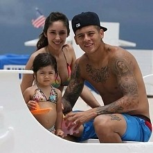 Marcos Rojo Family <3