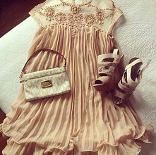 sprzedaje sukienki ze zdjęcia. Od ręki, rozmiar uniwersalny, długosc 82 cm