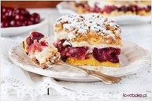 CIASTO Z WIŚNIAMI:

SKŁADNIKI NA KRUCHE CIASTO:

    2 1/2 szklanki mąki tortowej
    5 żółtek
    250 g masła lub margaryny, zimnej
    3/4 szklanki cukru pudru
    2 łyżeczki ...