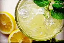 LEMONIADA
Składniki na niec...