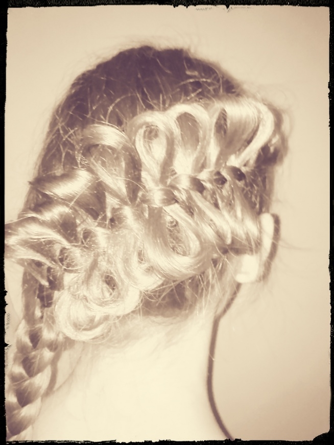 Diagonal Bow Braid
