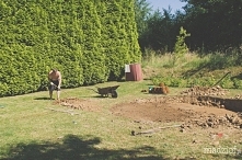 Jak przygotować miejsce pod basen?