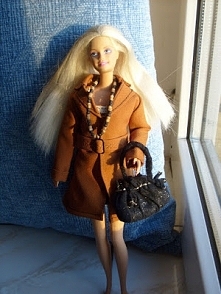 Płaszczyk dla Barbie