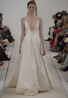HAUTE COUTURE OD VALENTINO