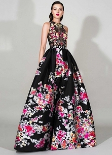 ZUHAIR MURAD - DOMINACJA RÓŻU, BIELI I CZERNI - RESORT 2016