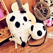 Plecak i torebka z motywem pandy. Kliknij w zdjęcie żeby uzyskać więcej szczegółów.
