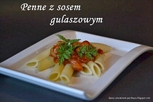 PENNE Z GULASZEM RYCERSKIM