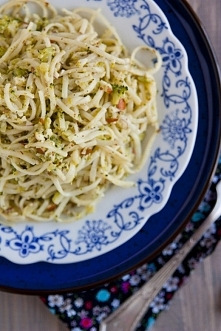 Makaron z pesto brokułowym