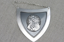 Ryngraf ze srebra to idealny prezent z okazji chrzcin.