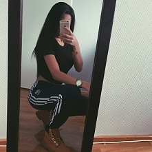 gdzie dostanę takie dresy?:)