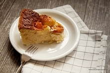 Sernik turecki – na jogurcie, z morelami