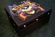 Skrzynka na płyty dla fana guns n roses idealna na prezent...