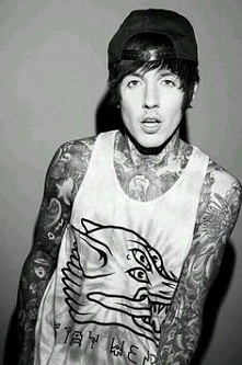 Oliver Sykes