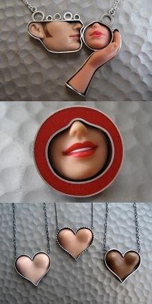 Biżuteria z Barbie... creep...