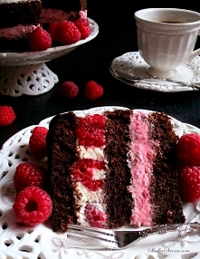 Tort Czekoladowo-Malinowy