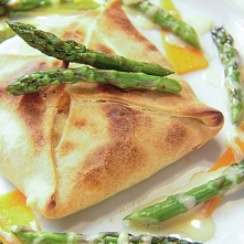 Sakiewki ze szpinakiem i jajkiem