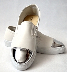 buty w cenie 53,90 w sklepie LadyButik na allegro :-)