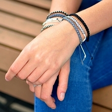 Bransoletki sznurkowe :)
Kliknij na zdjęcie by przejśc do sklepu