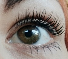 tusz revlona świetnie wydłużyl rzęsy :-)