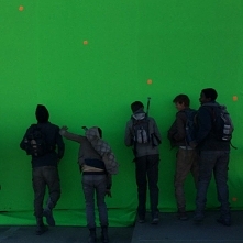 Więzień Labiryntu: Próby Ognia - za kulisami

Hahaha, to jest przegenialne!
Oni się wcielają w swoje rolę całym sercem (Dylan szczególnie, słychać jak się tam wydziera), a Thoma...