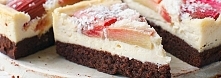 Sernikobrownie z rabarbarem