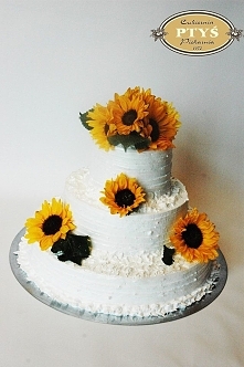 Tort weselny, ze słonecznikami dla jednej z naszych pracownic - Agnieszki:)