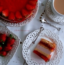 Tort Truskawkowy na Biszkop...