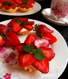 Kruche Babeczki z Truskawka...