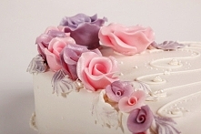 Kto ma ochotę na taki tort?...