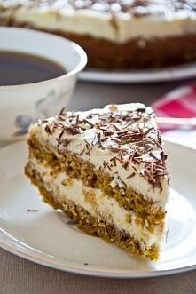 Tort dyniowy z serkiem śmietankowym