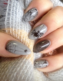 #halloween #pająk #spider #semilac #nailart #brokatowe #sieć #nails #polishandnailsindublin