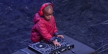 Poznaj najmłodszego DJ’a nie tylko w Afryce, ale i na świecie! Ten chłopak ma dopiero 3 lata!