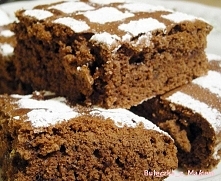 Czekoladowe ciasto z blachy