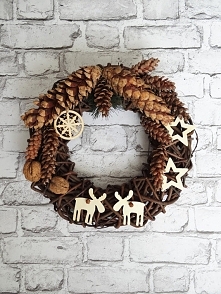 Ciekawy wianek na drzwi lub...