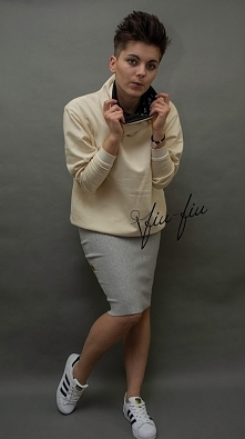 Zapraszam na blog:) Bluza i spódnica od Fiu-fiu!