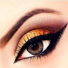 Odważnie. Ekstrawagancko. ;...