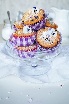 Ekspresowe babeczki z jagodami