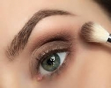 dla szarych i zielonych oczu