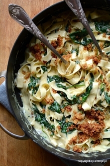 makaron ze szpnakiem