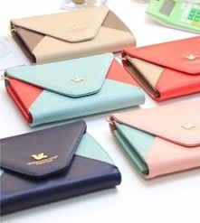 Kopertówka i etui na smartfona w jednym :). Klik w zdjęcie po szczegóły.