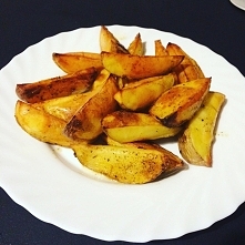 Prosta kolacyjka, ziemniaczki opiekane w piekarniku