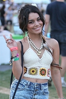 #VanessaHudgens