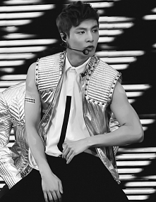 Lay, EXO