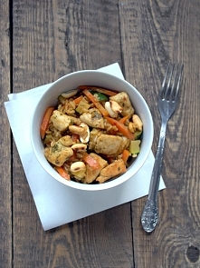 brak pomysły na drugie śniadania do pracy / szkoły - kliknij w zdjęcie po mnostwo przepisów na jedzenie do pudełka- kurczak z brązowym ryżem i warzywami