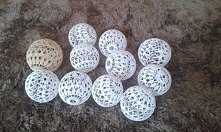 tegoroczne szydełkowe bombki na choinkę:)