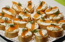 kanapeczki z łososiem