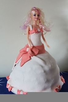 Tort barbie