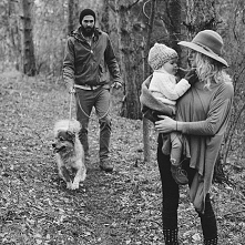 "Nie wychowuj dziecka tak, aby było bogate. Wychowuj je tak, aby było szczęśliwe, po to, aby kiedy dorośnie, znało wartość rzeczy, a nie ich cenę."