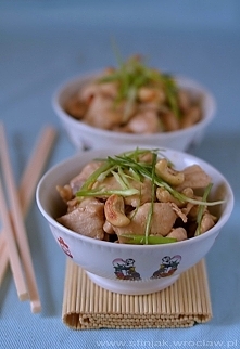 Kurczak z orzechami nerkowca