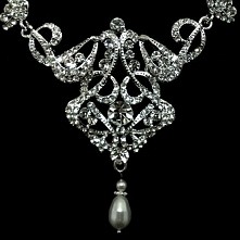 #amazing #old  #jewelry #dazzing #necklace